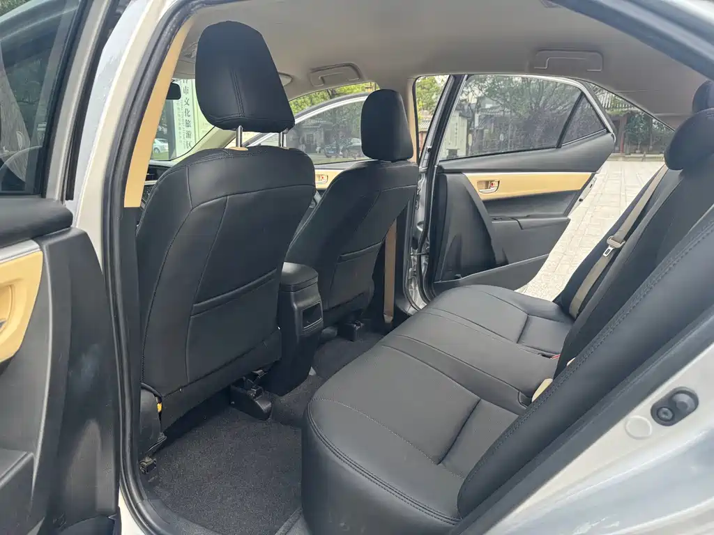 Toyota Corolla — миниатюра 7