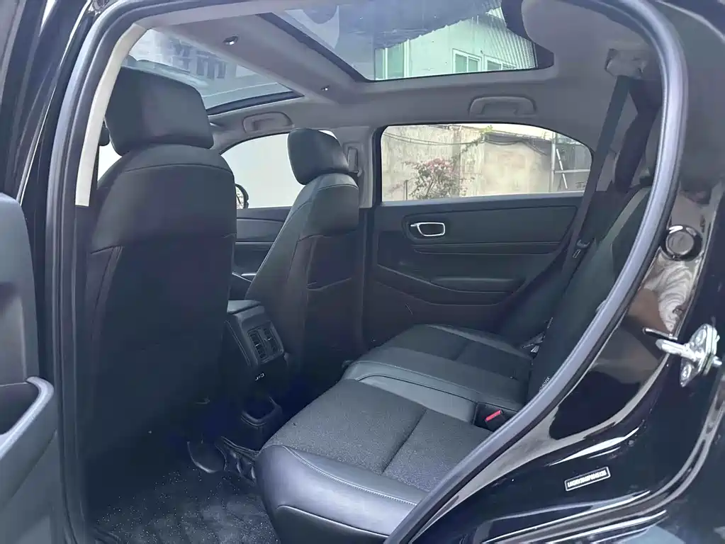 Honda Vezel — миниатюра 8