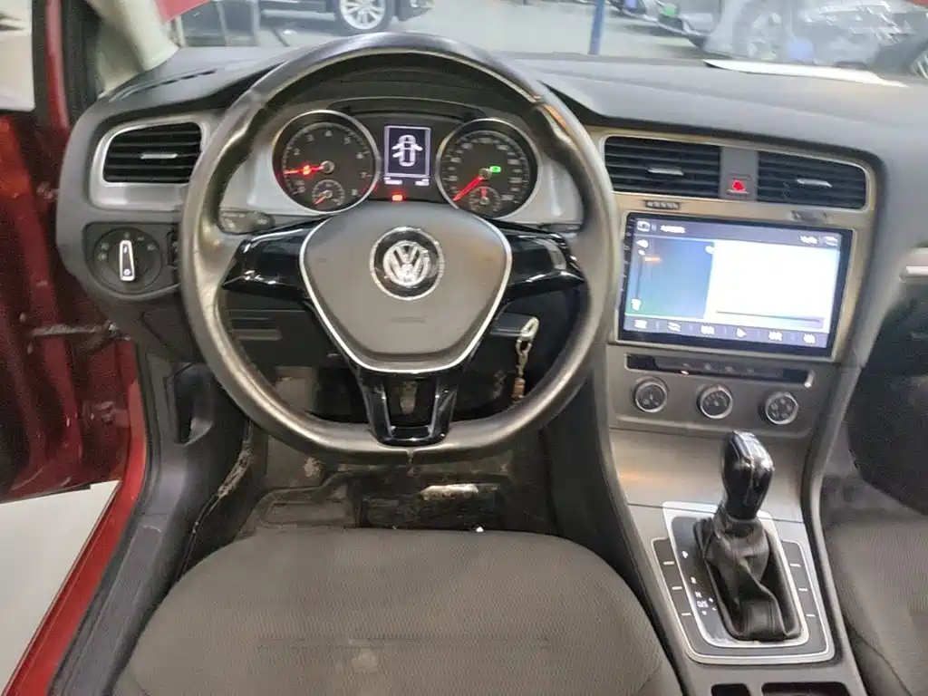 Volkswagen Golf — миниатюра 11