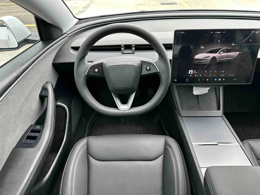 Tesla Model 3 — миниатюра 8