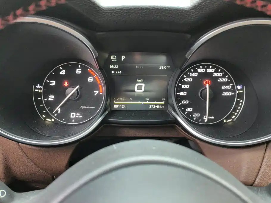 Alfa Romeo Stelvio — миниатюра 14