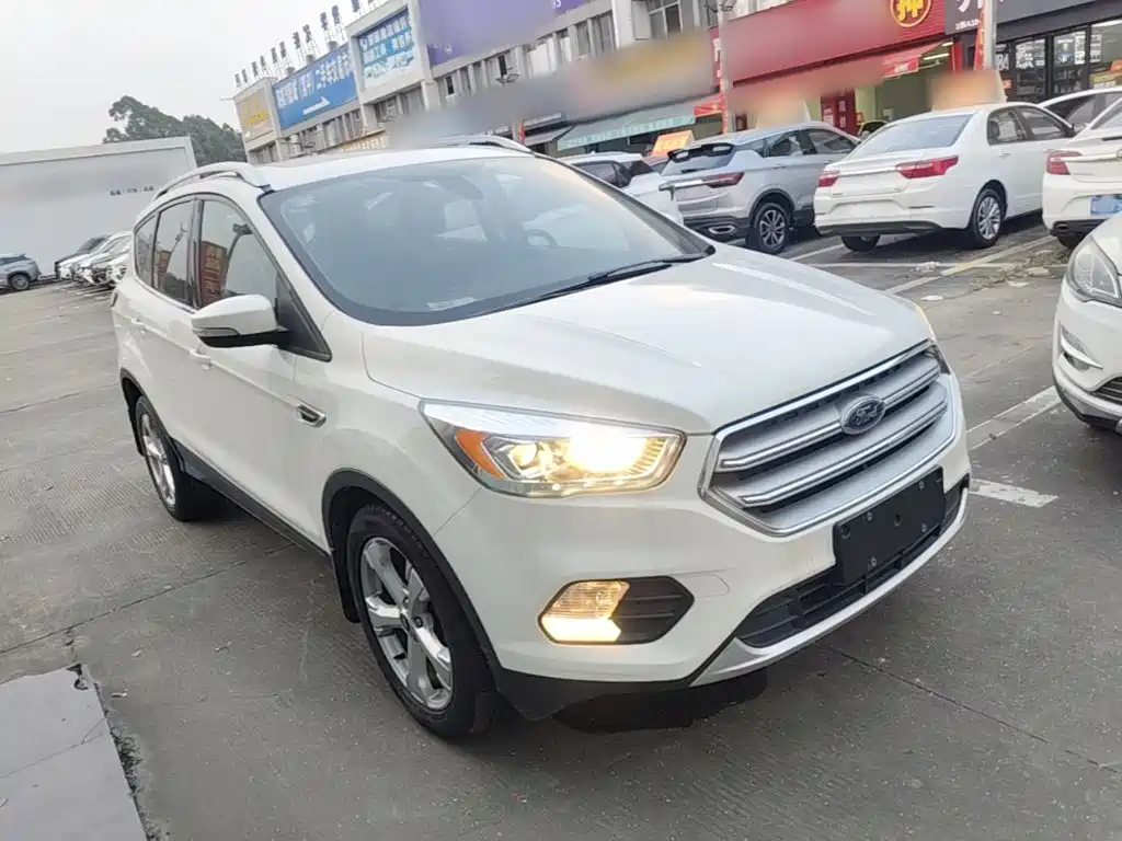 Ford Kuga — миниатюра 4