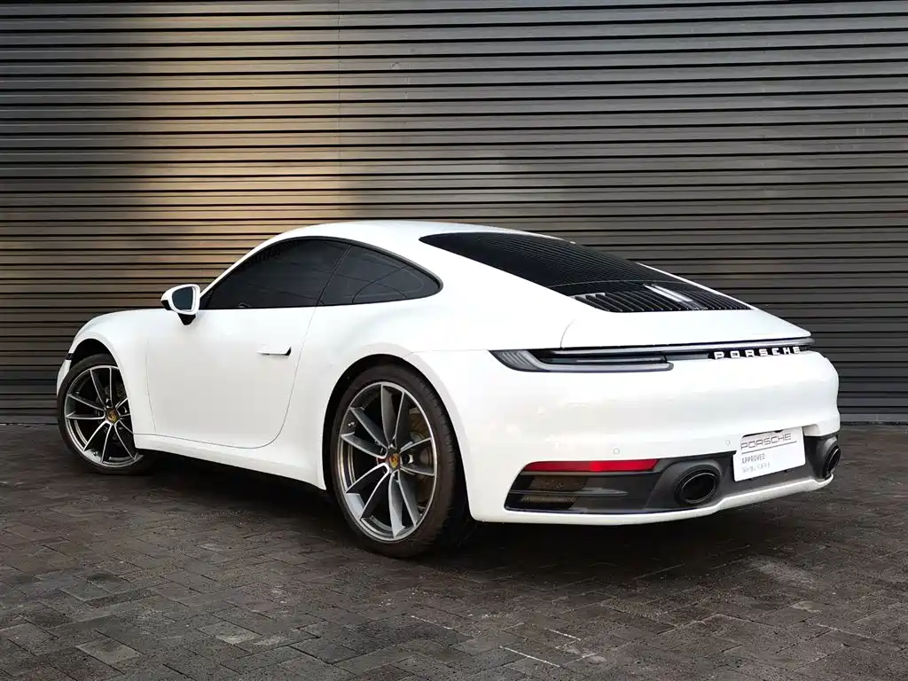 Porsche 911 2023 Carrera 3.0T