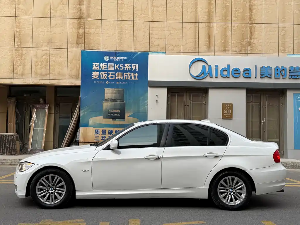 BMW 3 Series — миниатюра 10
