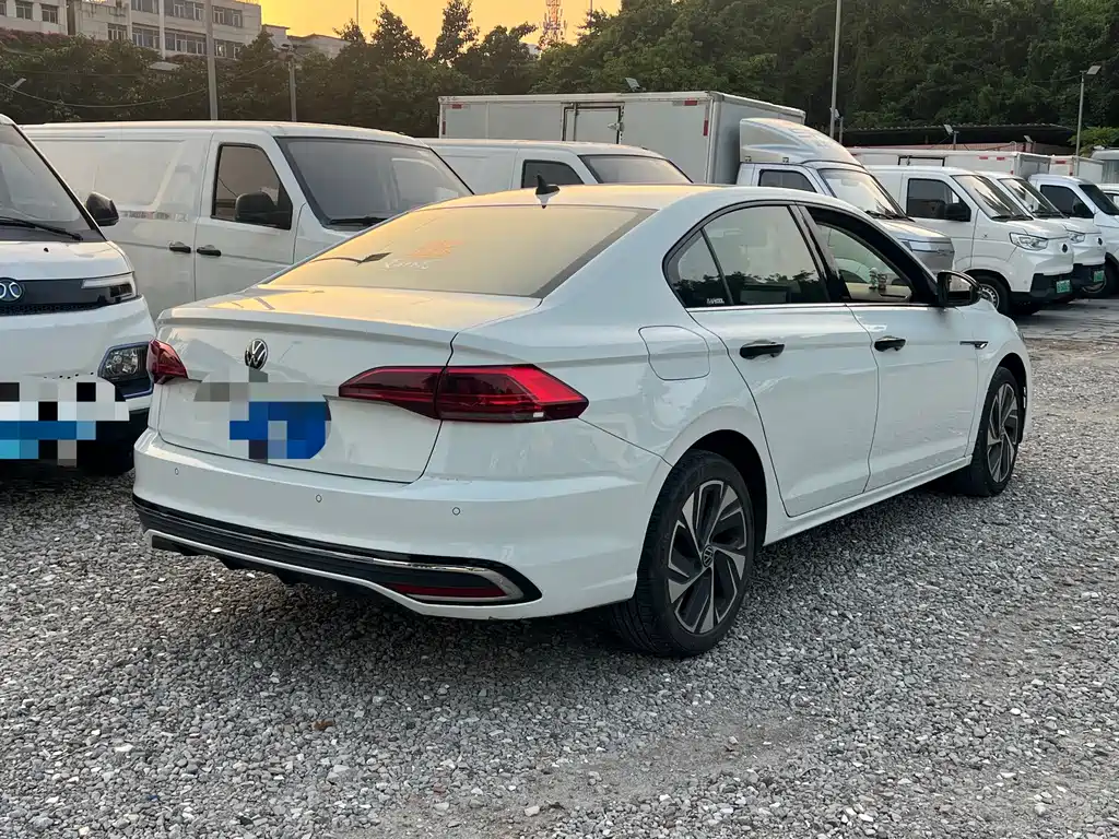 Volkswagen Bora — миниатюра 4