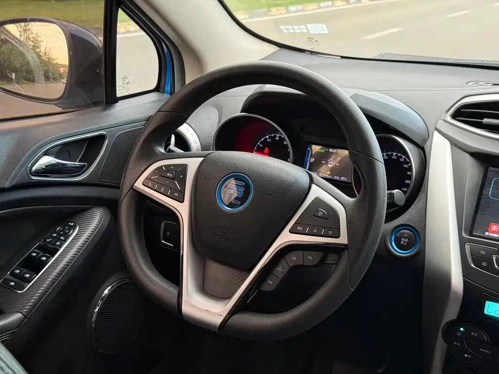 BYD Yuan EV — миниатюра 12