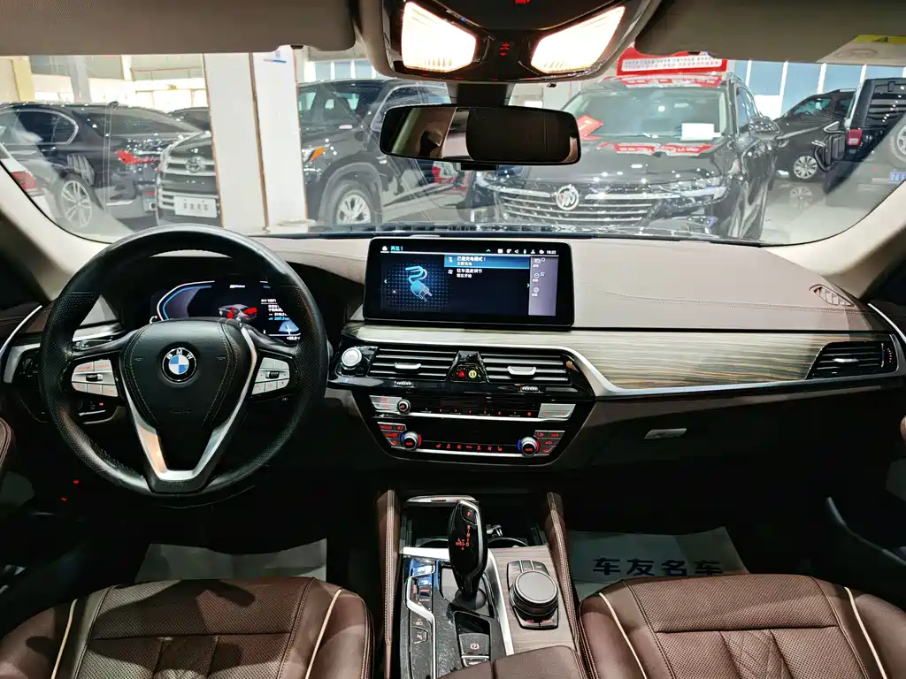 BMW 5 Series 5 2021 535Le Luxury