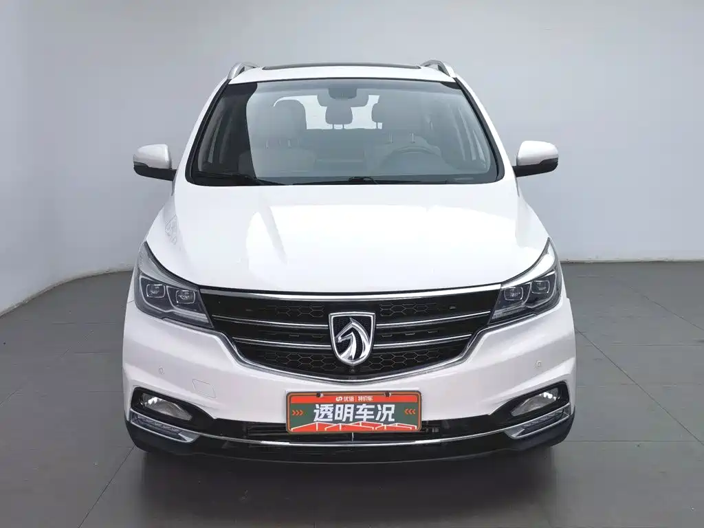 Baojun 730 2017 1.5T DCT Flagship 7 мест V