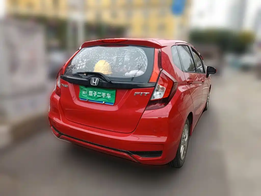 Honda Fit — миниатюра 6