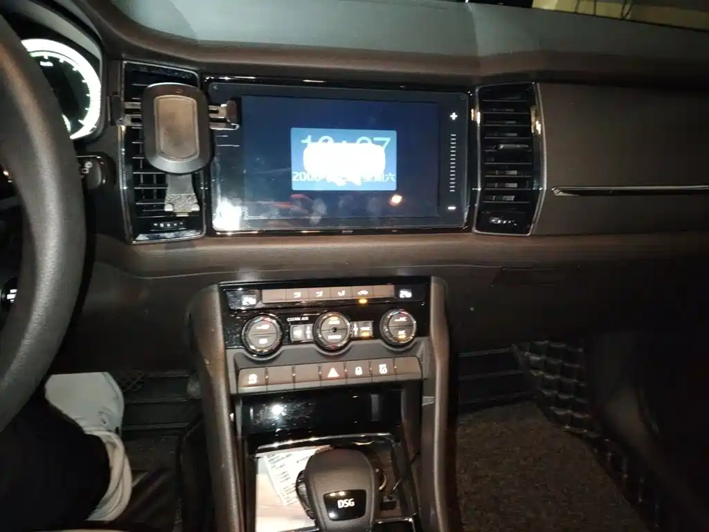 Skoda Kodiaq 2017 TSI330 5 мест Comfort