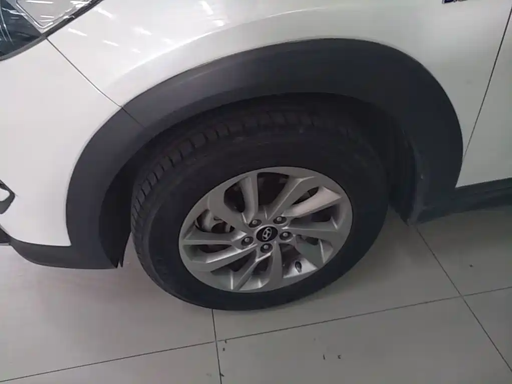 Hyundai Tucson — миниатюра 23