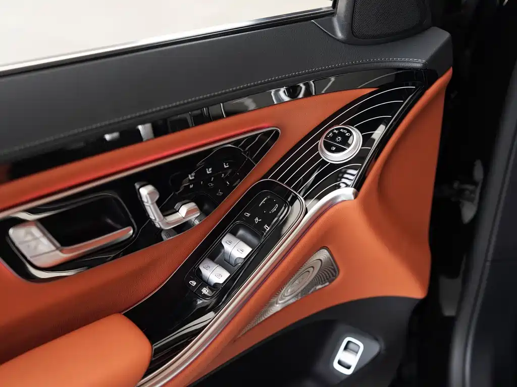 Mercedes-Benz S-Class — миниатюра 17