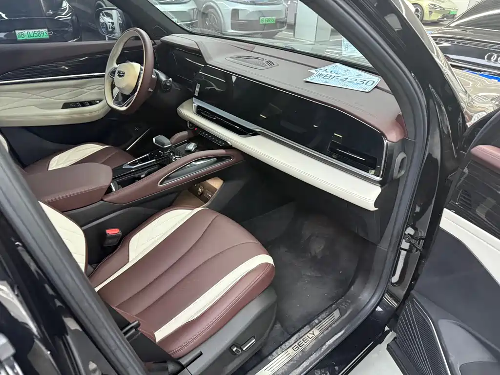 Geely Monjaro L 2025 2.0TD AT