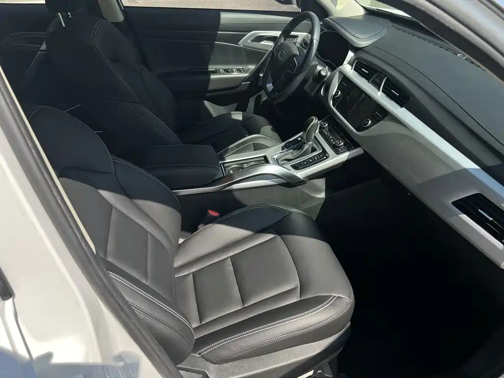 Geely Boyue — миниатюра 15