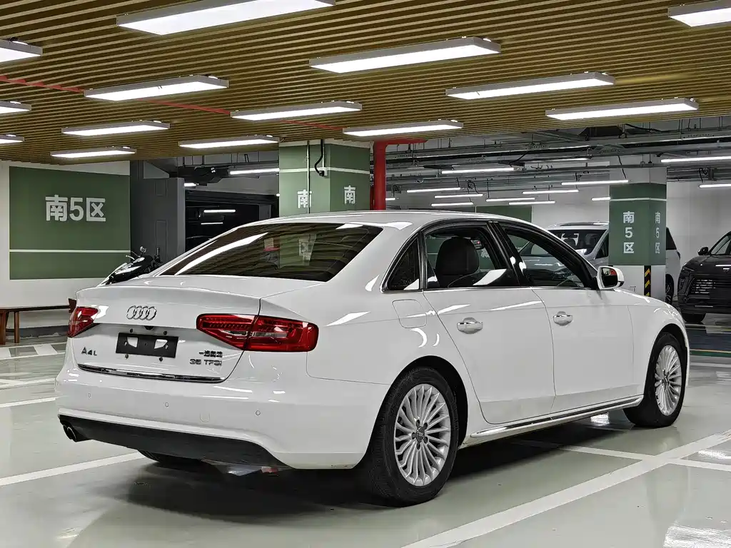 Audi A4L — миниатюра 6