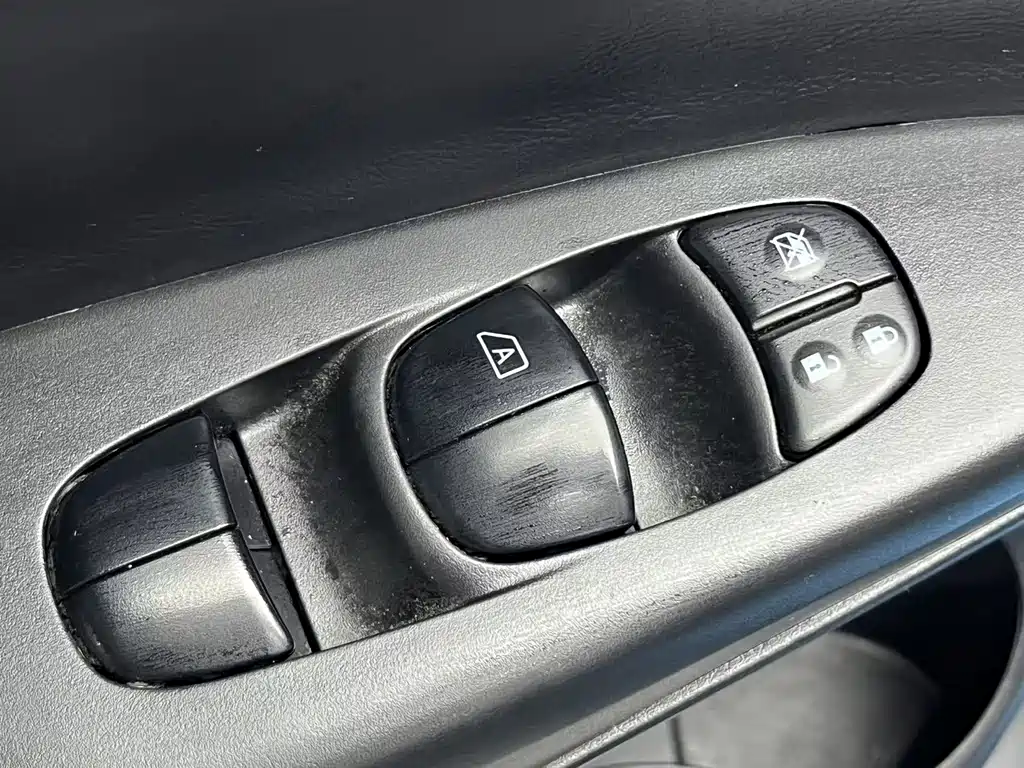 Nissan Sylphy EV — миниатюра 9