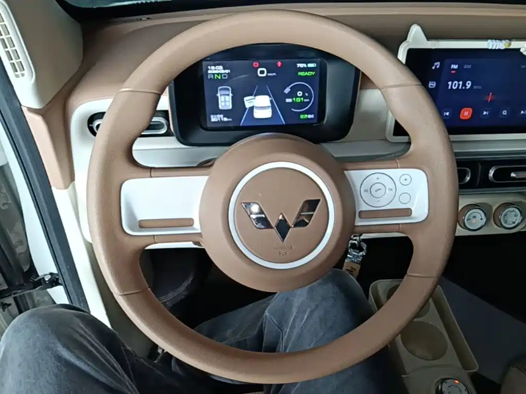 Wuling MINIEV — миниатюра 11