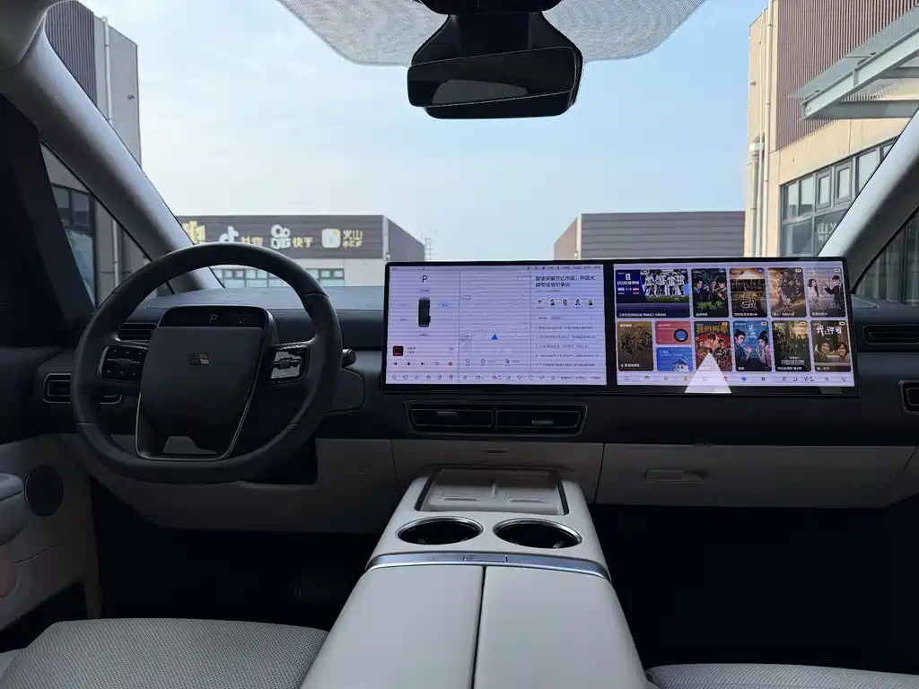 Li Auto MEGA 2024 Ultra