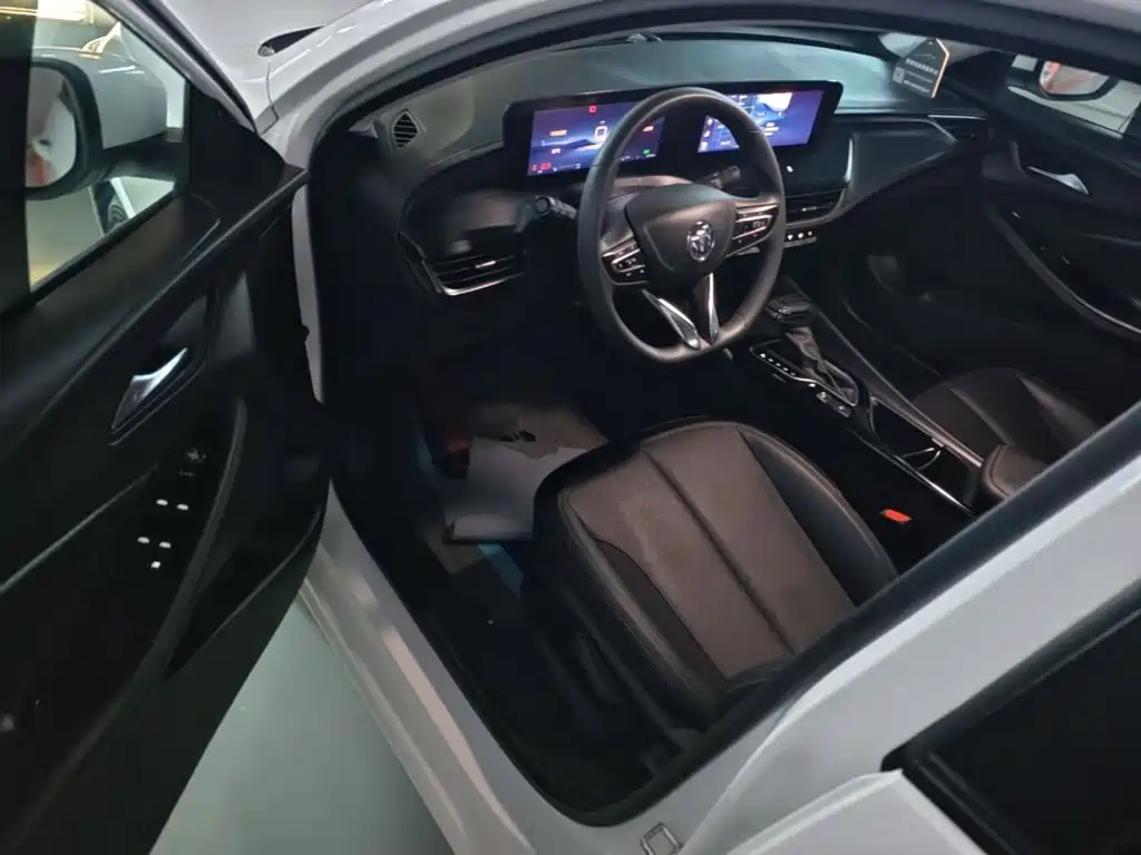 Buick Verano — миниатюра 16