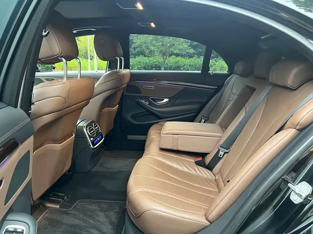 Mercedes-Benz S-Class — миниатюра 7