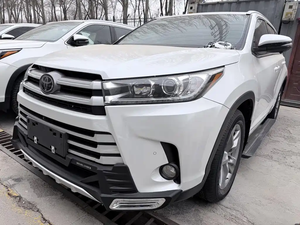 Купить Toyota Highlander