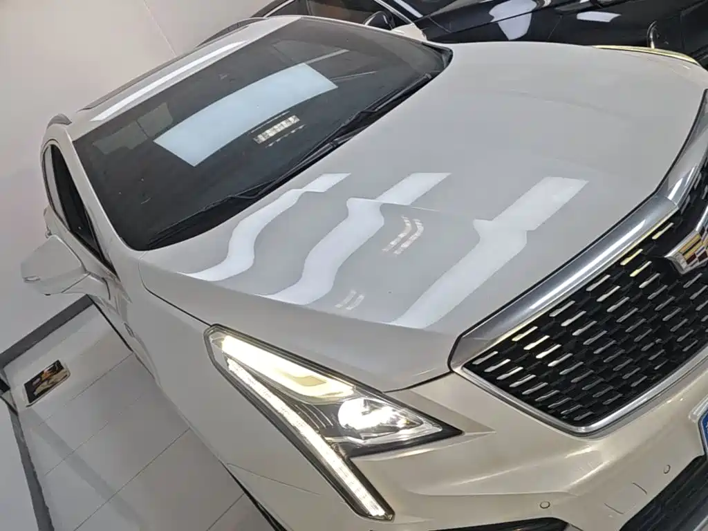 Cadillac XT5 — миниатюра 4