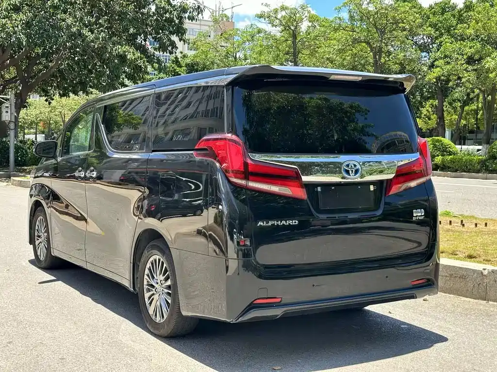 Toyota Alphard 2019 2.5L Luxury