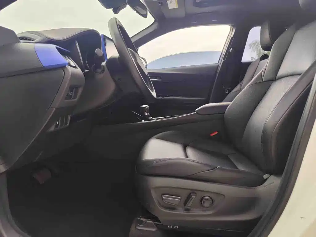 Toyota C-HR — миниатюра 4