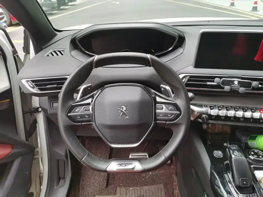 Peugeot 4008 — миниатюра 15