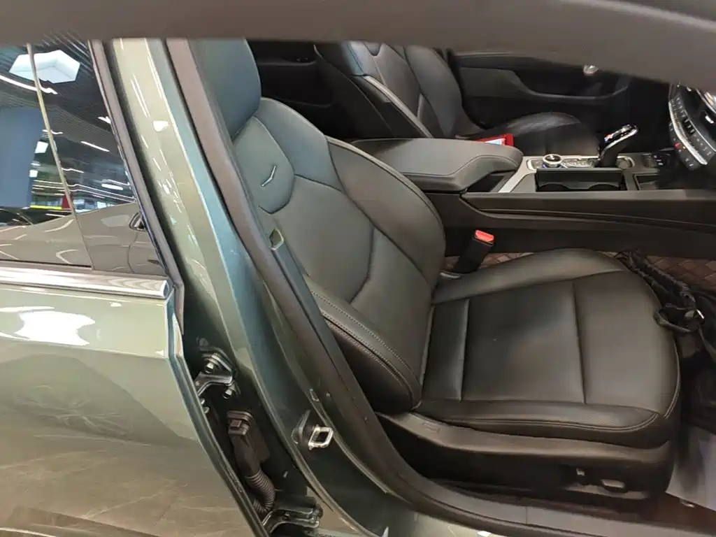 Cadillac CT5 — миниатюра 25