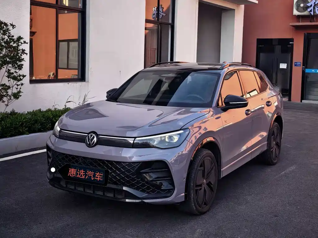 Volkswagen Tiguan L 2024