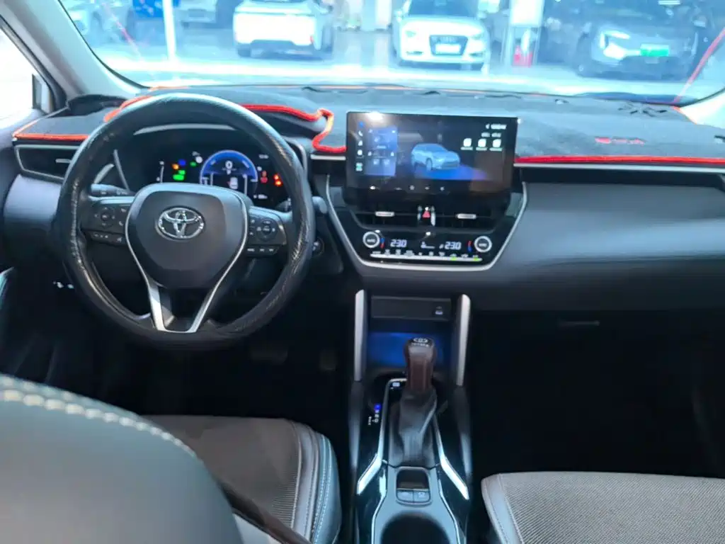 Toyota Frontlander — миниатюра 10