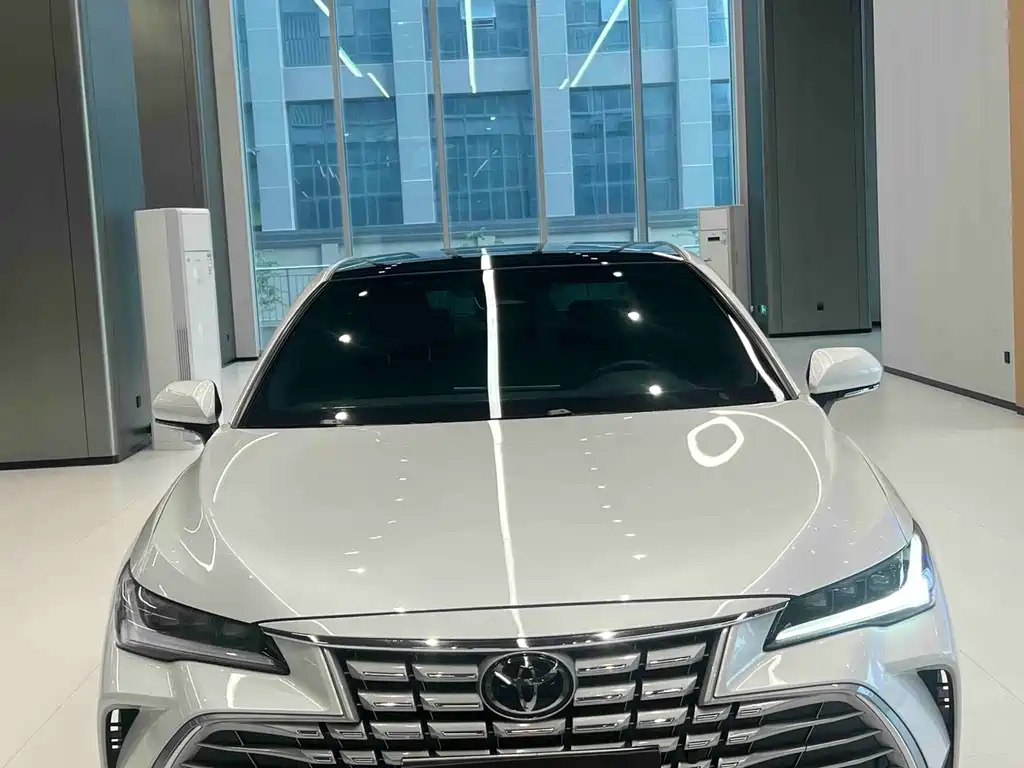 Toyota Avalon — миниатюра 3