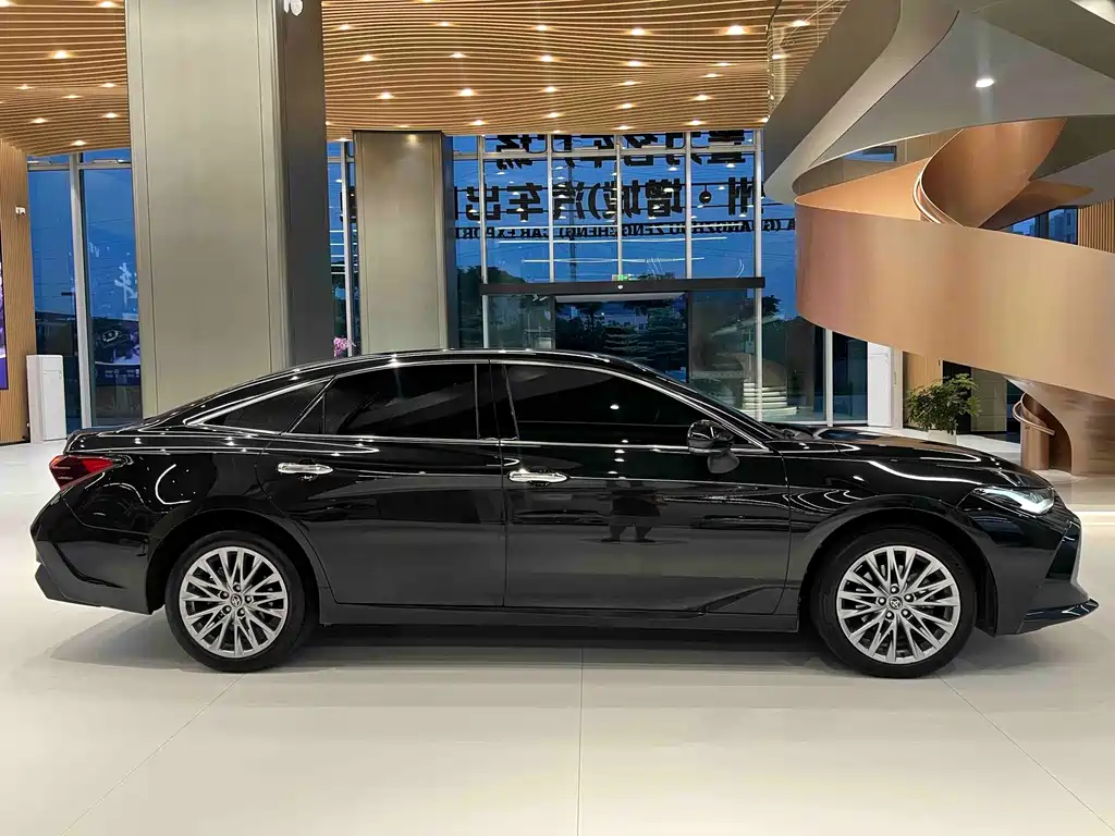 Toyota Avalon — миниатюра 4