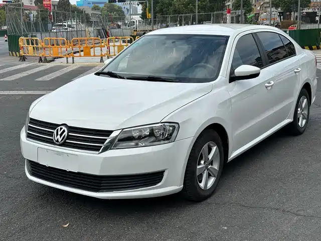 VOLKSWAGEN LAVIDA 2017