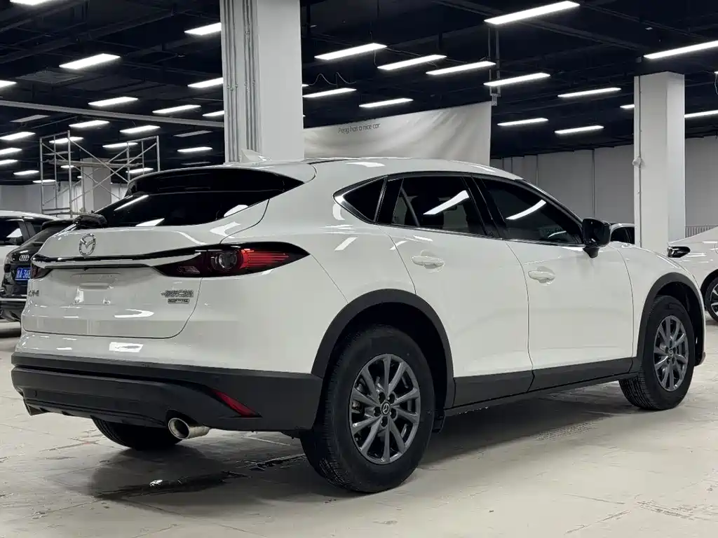 MAZDA CX 4