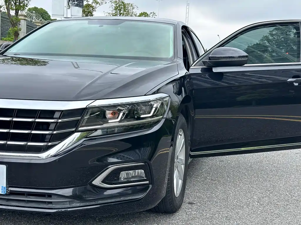 Volkswagen Passat — миниатюра 15