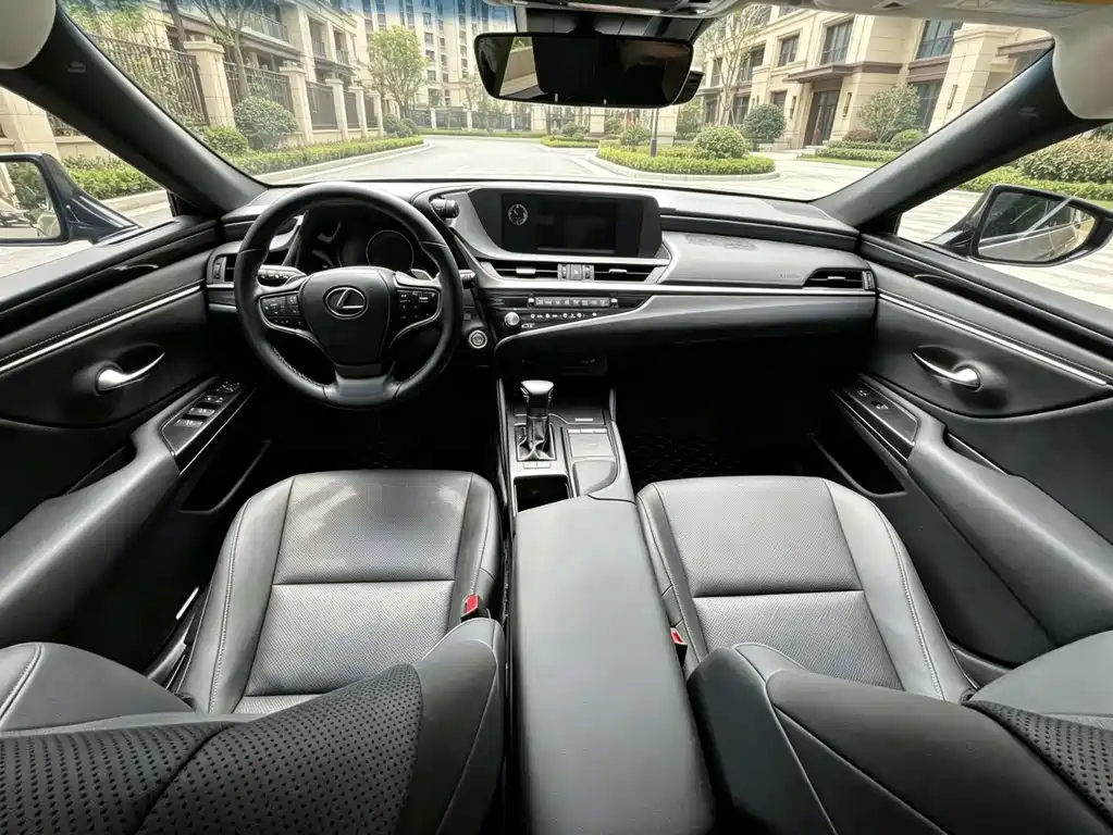 Lexus ES — миниатюра 6