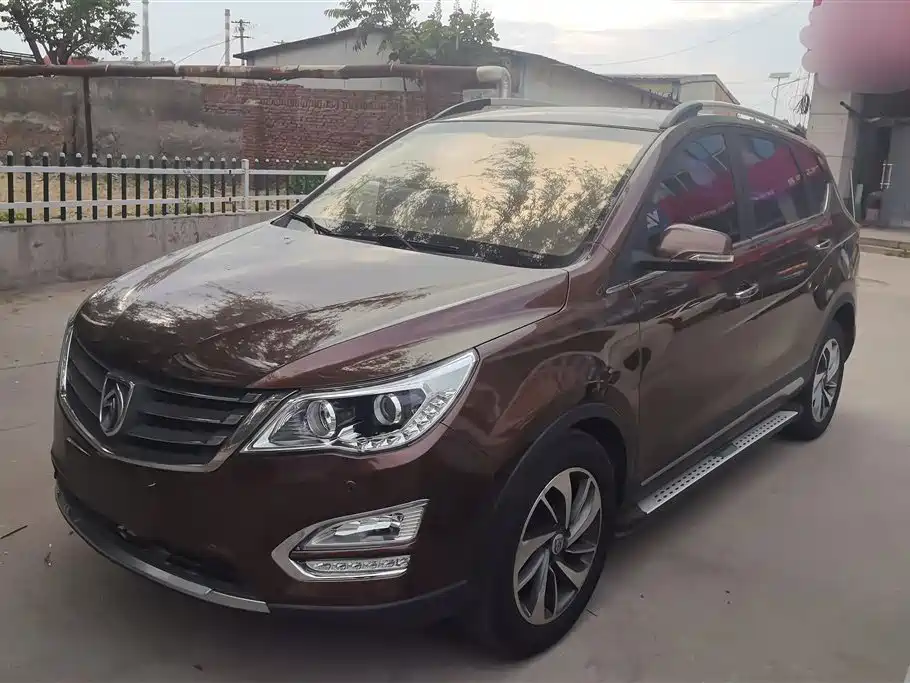Baojun 560 2015
