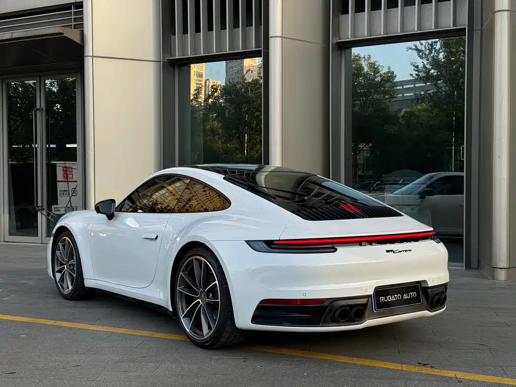 Porsche 911 2020 Carrera 3.0T