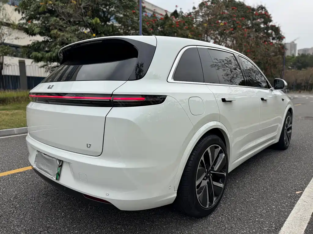 Li Auto IDEAL L7