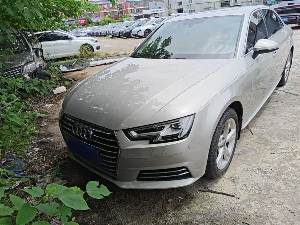 Audi A4L 2017