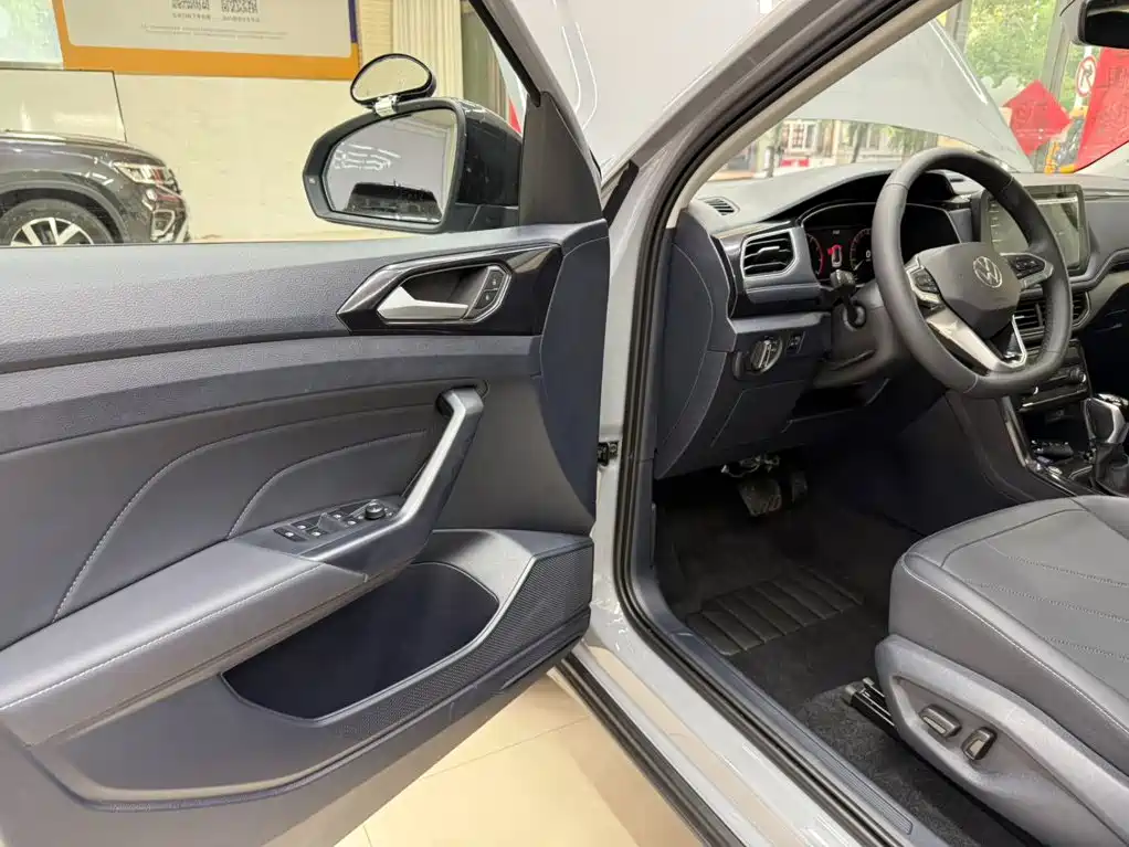 Volkswagen Tharu - фото 8