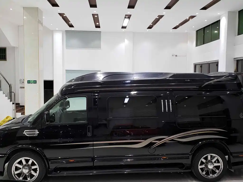 GMC Savana 6.0L LWB Leader Edition, фото 26