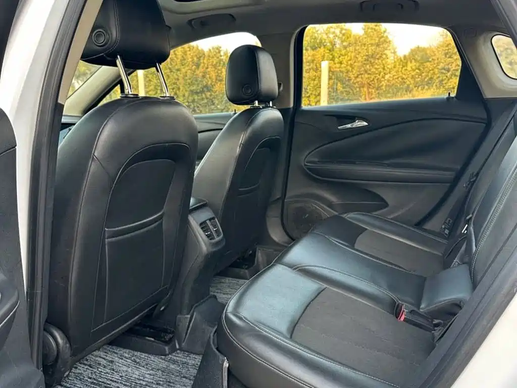 Buick Verano — миниатюра 7