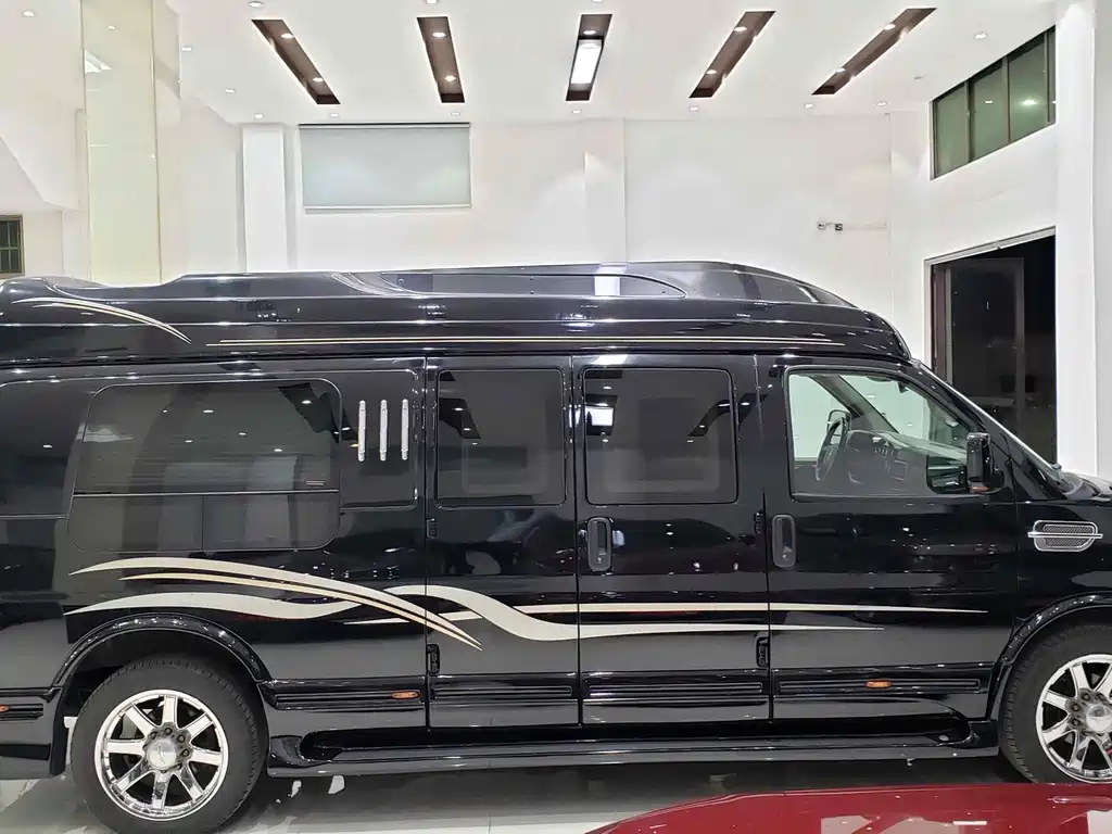 GMC Savana 6.0L LWB Leader Edition, фото 14
