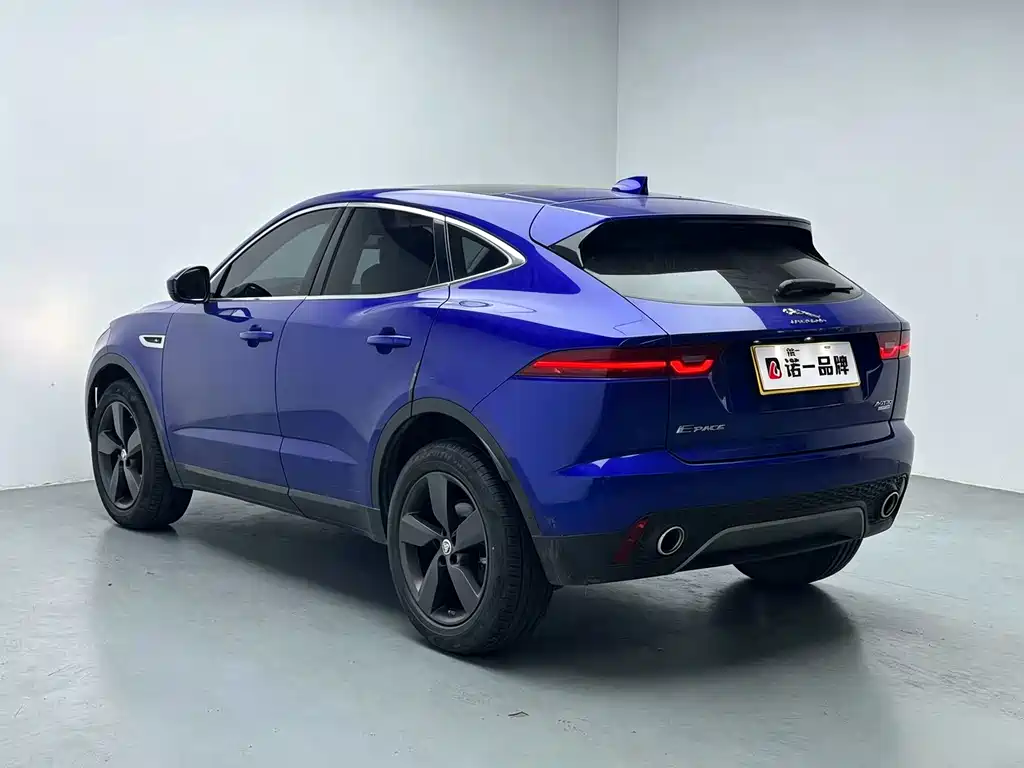 Jaguar E-PACE — миниатюра 6