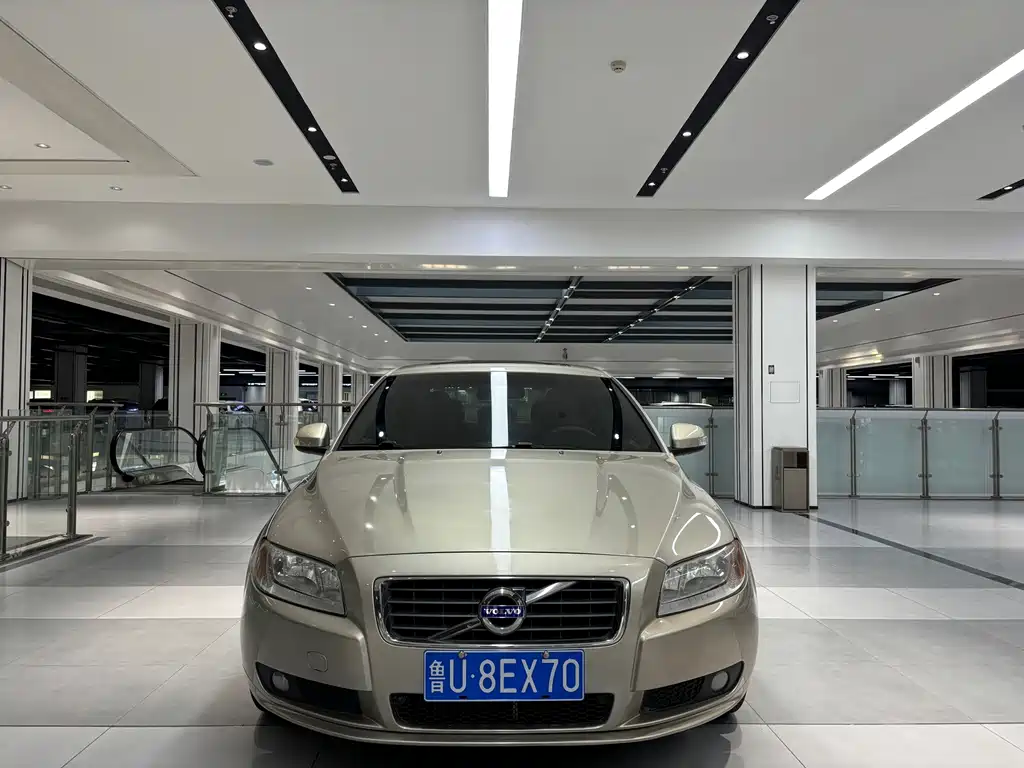 Volvo S80L — миниатюра 2