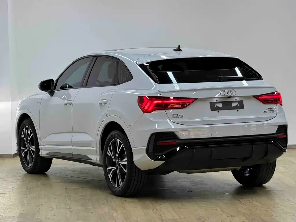 Audi Q3 Sportback — миниатюра 24