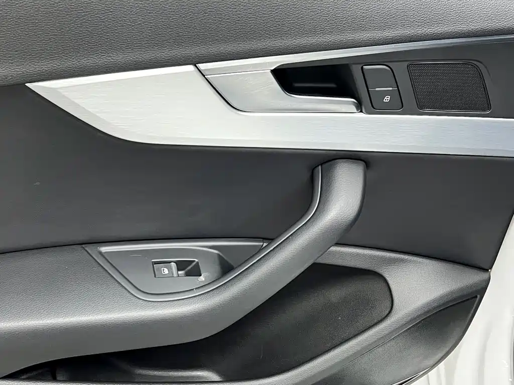 Audi A4L — миниатюра 28